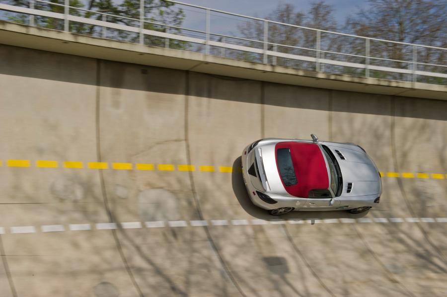  Mercedes-Benz SLS AMG Roadster 2012 года  (фото 124 из 198)